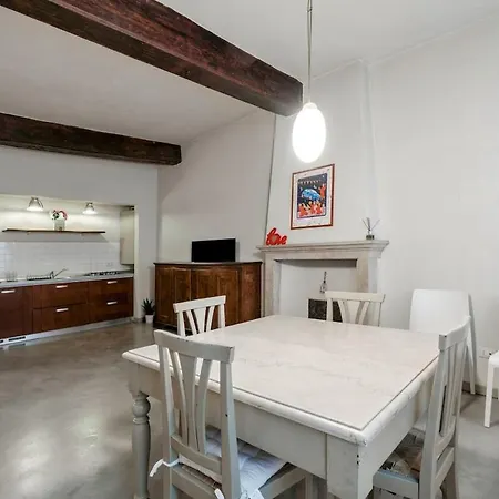 Appartement Loggia - Center - By Host4u Brescia