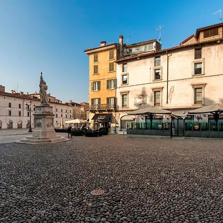 Appartement Host4u - Loggia Square In Center Piazza Della Loggia & Piazza Vittoria *
