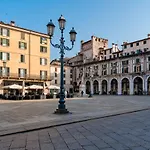 Host4u - Loggia Square In Center Piazza Della Loggia & Piazza Vittoria *