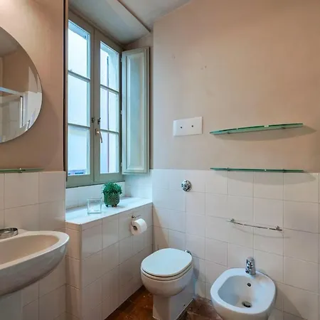 Appartamento Loggia - Center - By Host4u