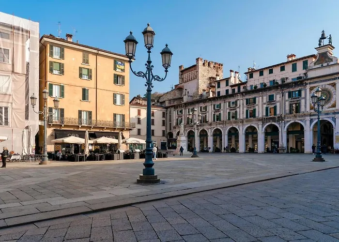 Host4u - Loggia Square In Center Piazza Della Loggia & Piazza Vittoria *
